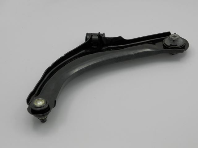 For Nissan Tiida 2004-2012 Front Right Lower Wishbone Suspension Arm